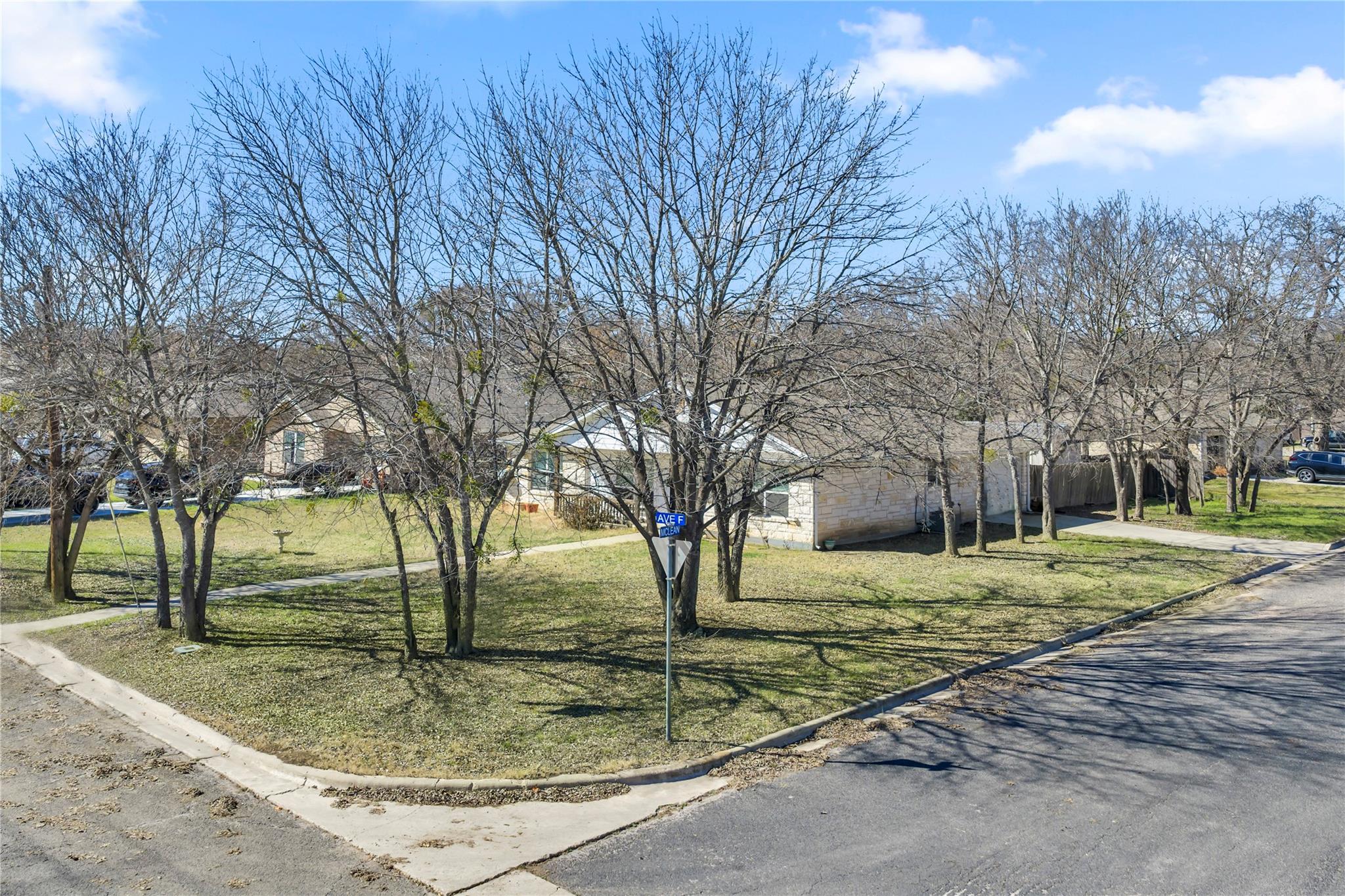 1209 E Avenue F Lampasas TX 76550
