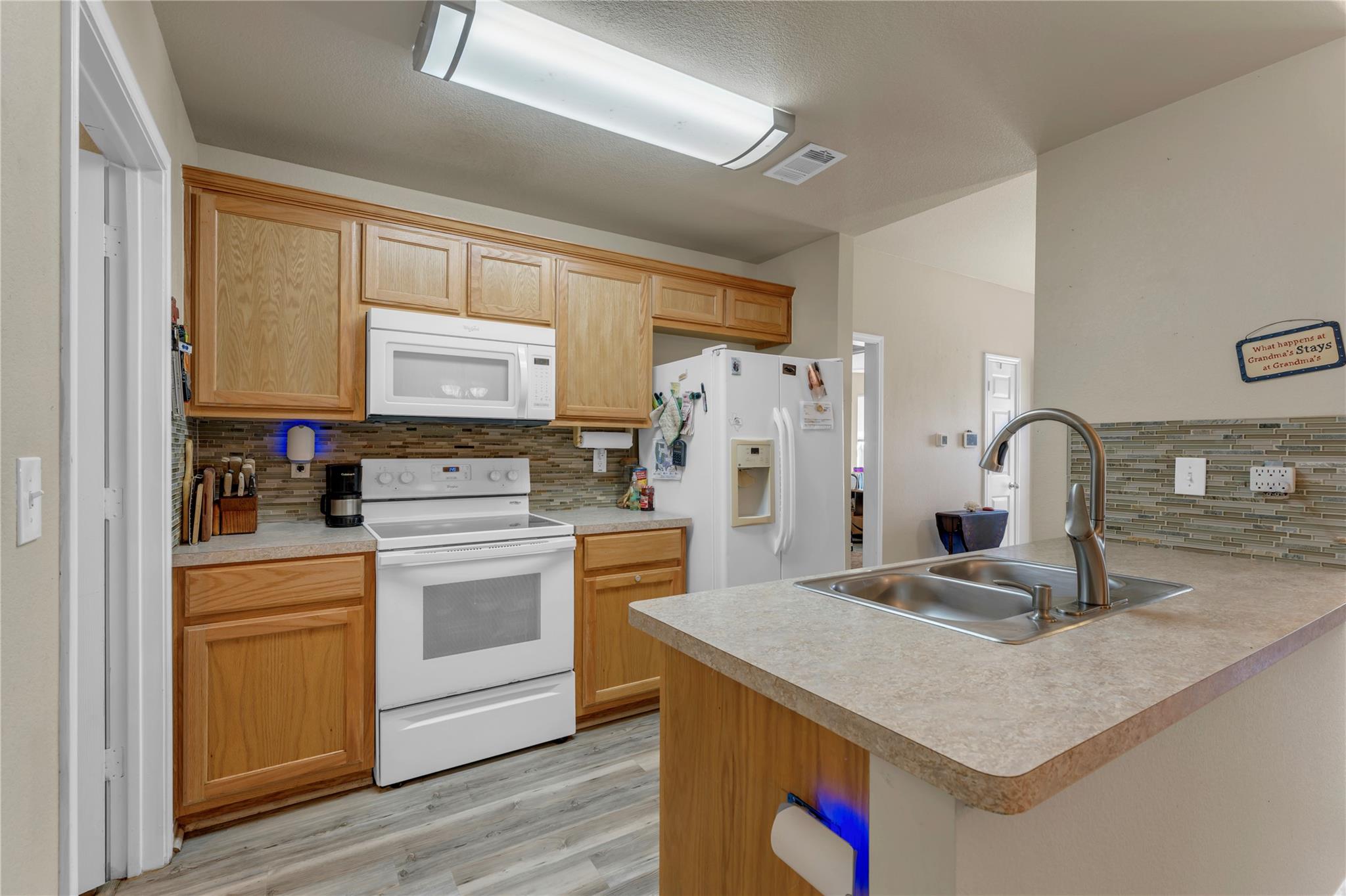 1209 E Avenue F Lampasas TX 76550