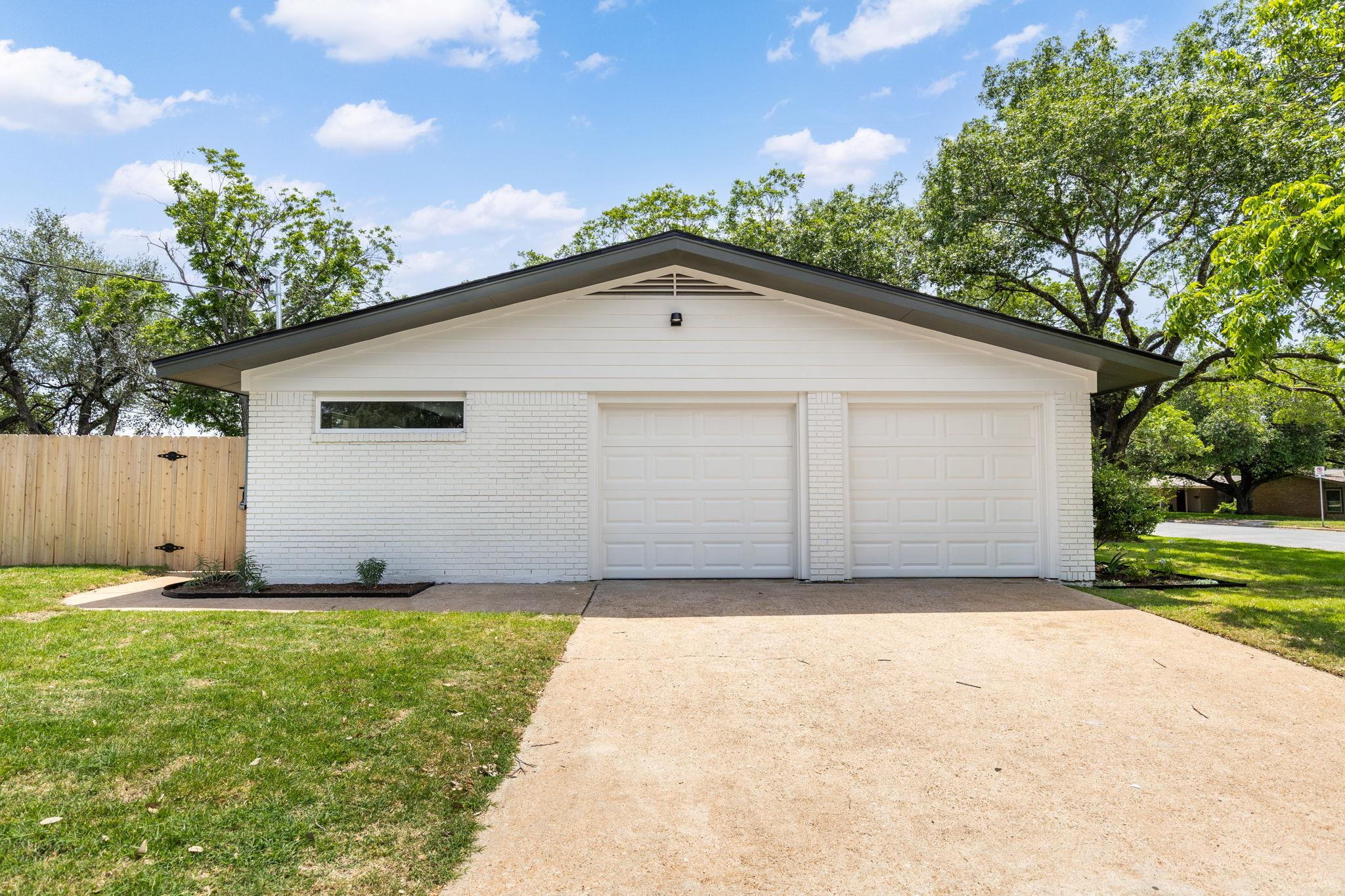 4501 Pack Saddle Pass Austin TX 78745
