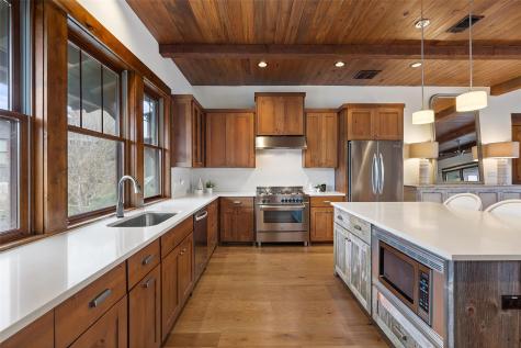 2217 Seabiscuit Cove Spicewood TX 78669
