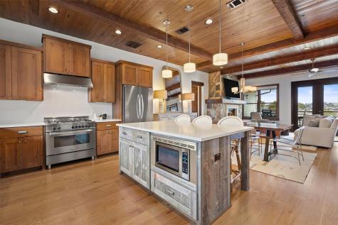 2217 Seabiscuit Cove Spicewood TX 78669
