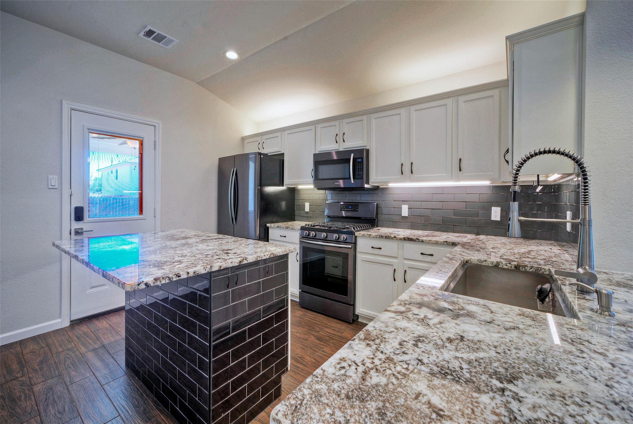15120 Mandarin Crossing Pflugerville TX 78660