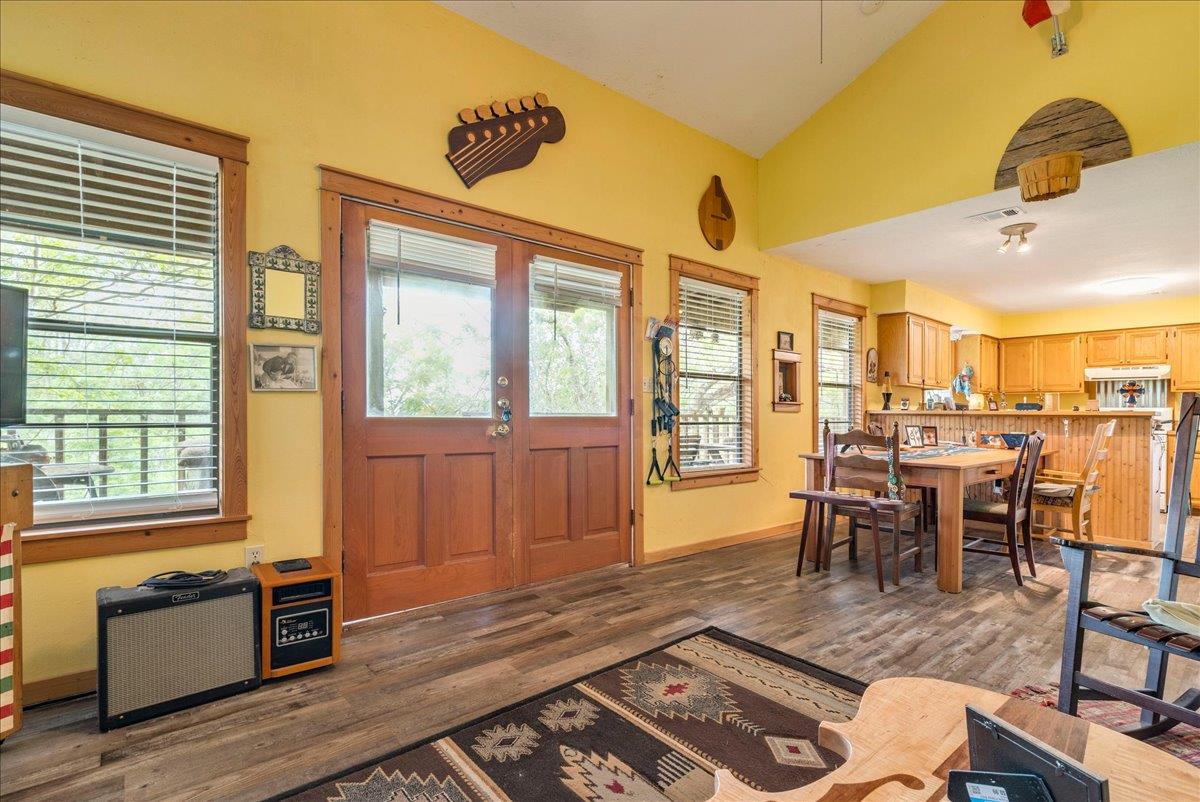 921 Peggys Cove Kyle TX 78640