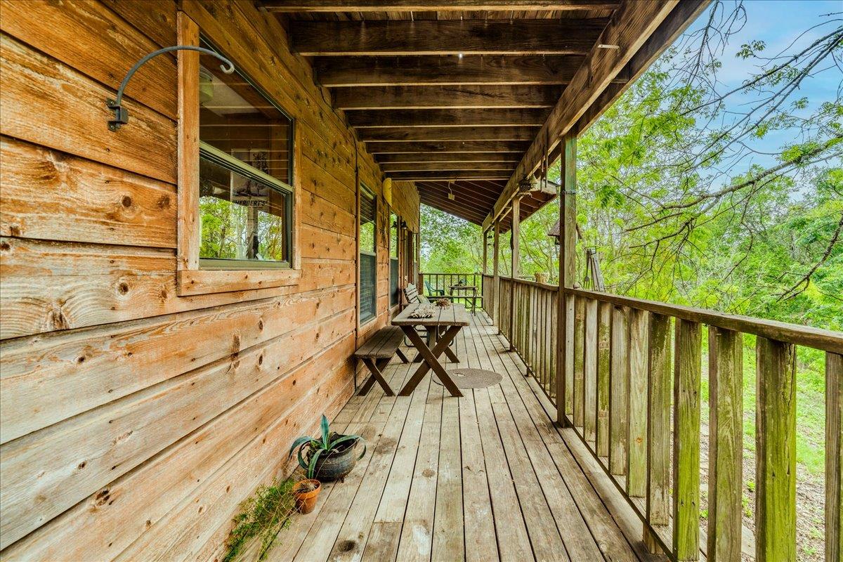 921 Peggys Cove Kyle TX 78640