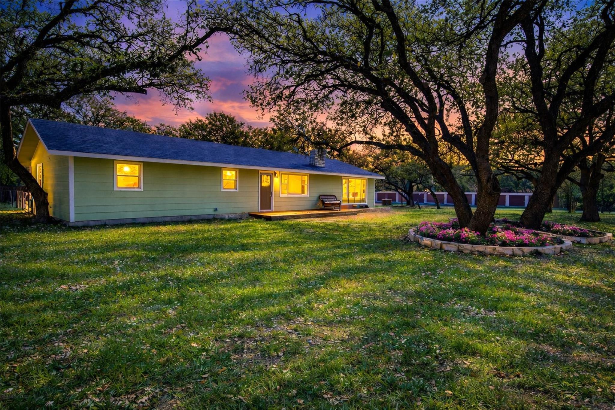 207 Haley Road Johnson City TX 78636