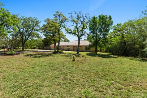 242 W Oak Loop Cedar Creek TX 78612