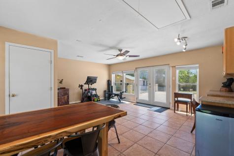 242 W Oak Loop Cedar Creek TX 78612