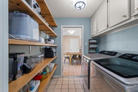 242 W Oak Loop Cedar Creek TX 78612