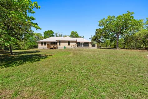 242 W Oak Loop Cedar Creek TX 78612