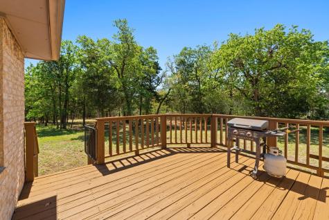 242 W Oak Loop Cedar Creek TX 78612