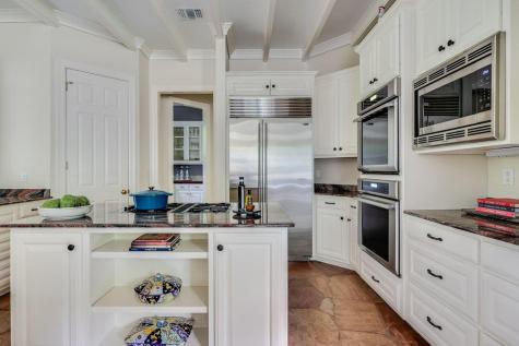 102 Wood Trail West Lake Hills TX 78746