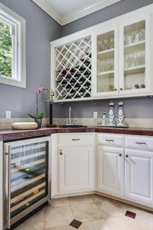 102 Wood Trail West Lake Hills TX 78746