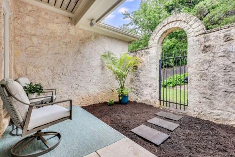 102 Wood Trail West Lake Hills TX 78746
