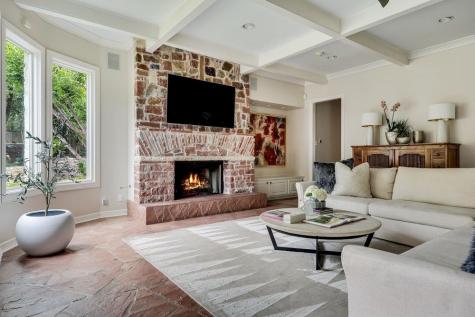 102 Wood Trail West Lake Hills TX 78746