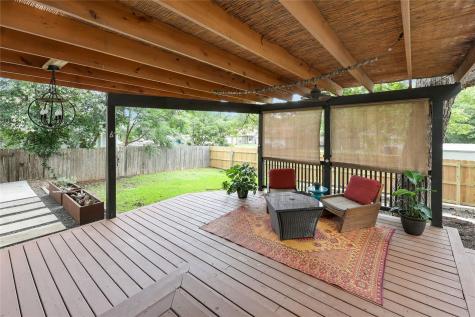 1800 Rainy Meadows Drive Austin TX 78758