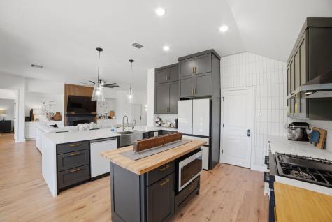 410 Mustang Mesa Liberty Hill TX 78642