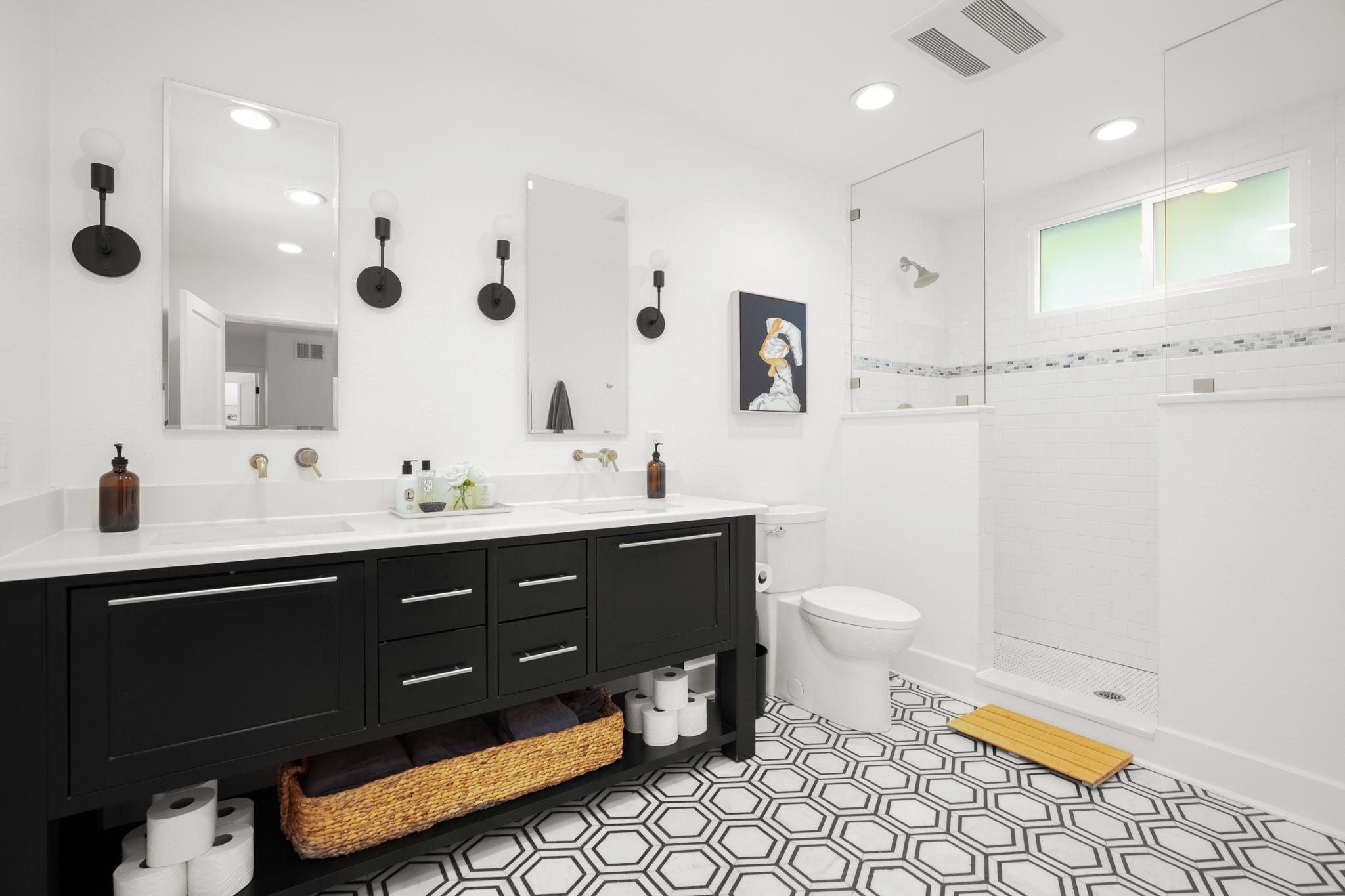 2010 Alegria Road Austin TX 78757