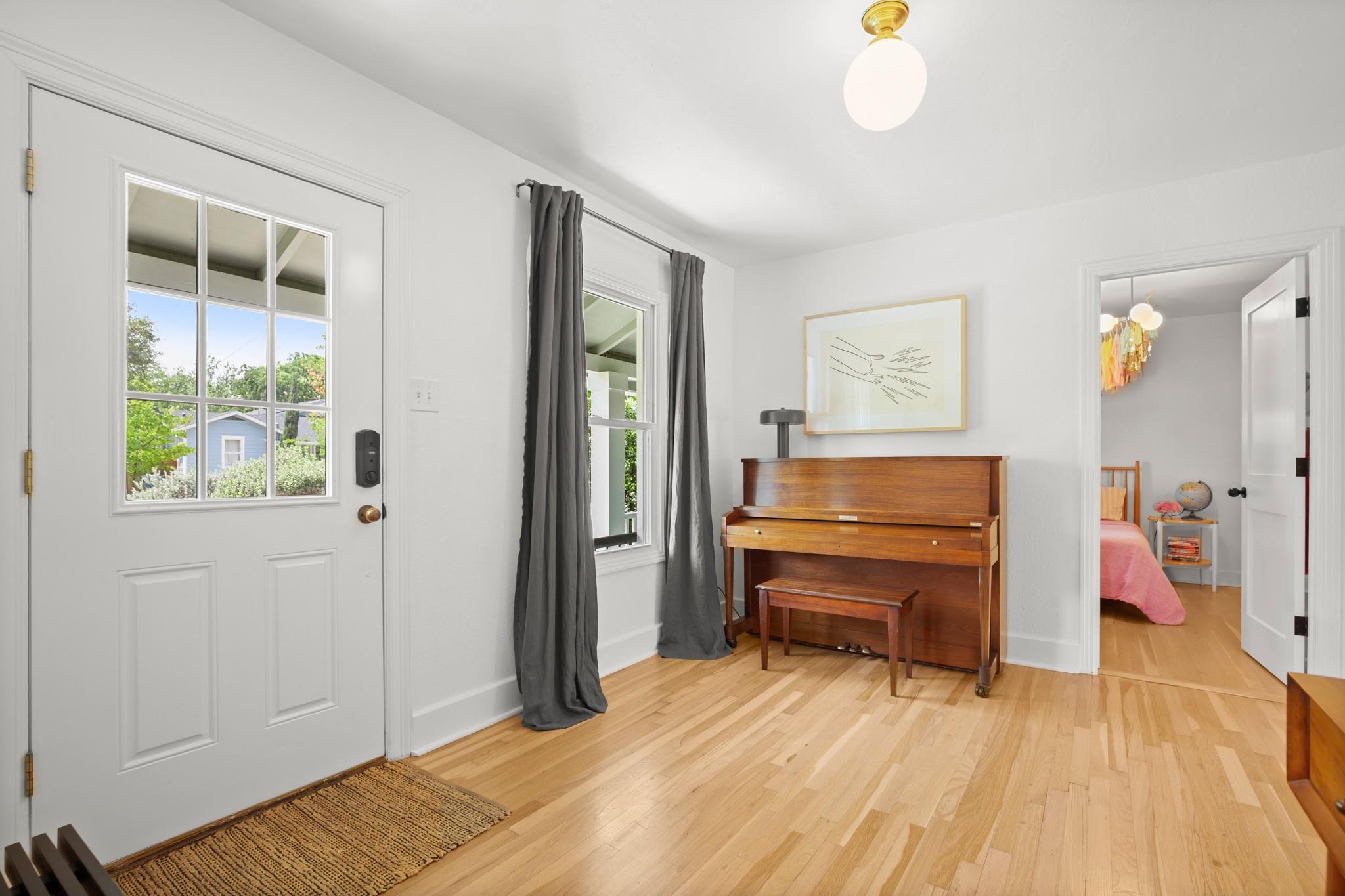 2010 Alegria Road Austin TX 78757