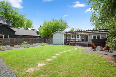 2010 Alegria Road Austin TX 78757
