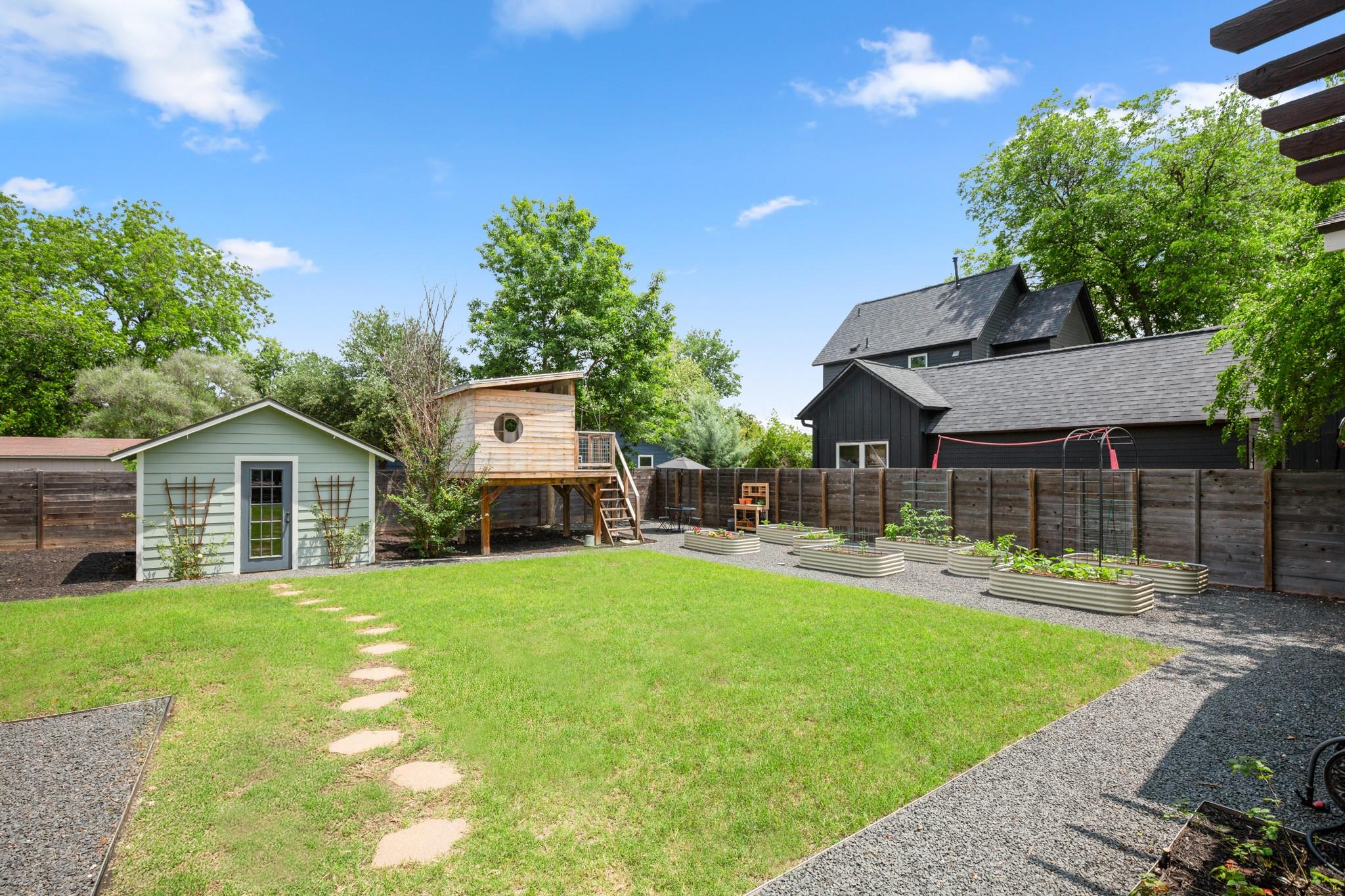 2010 Alegria Road Austin TX 78757