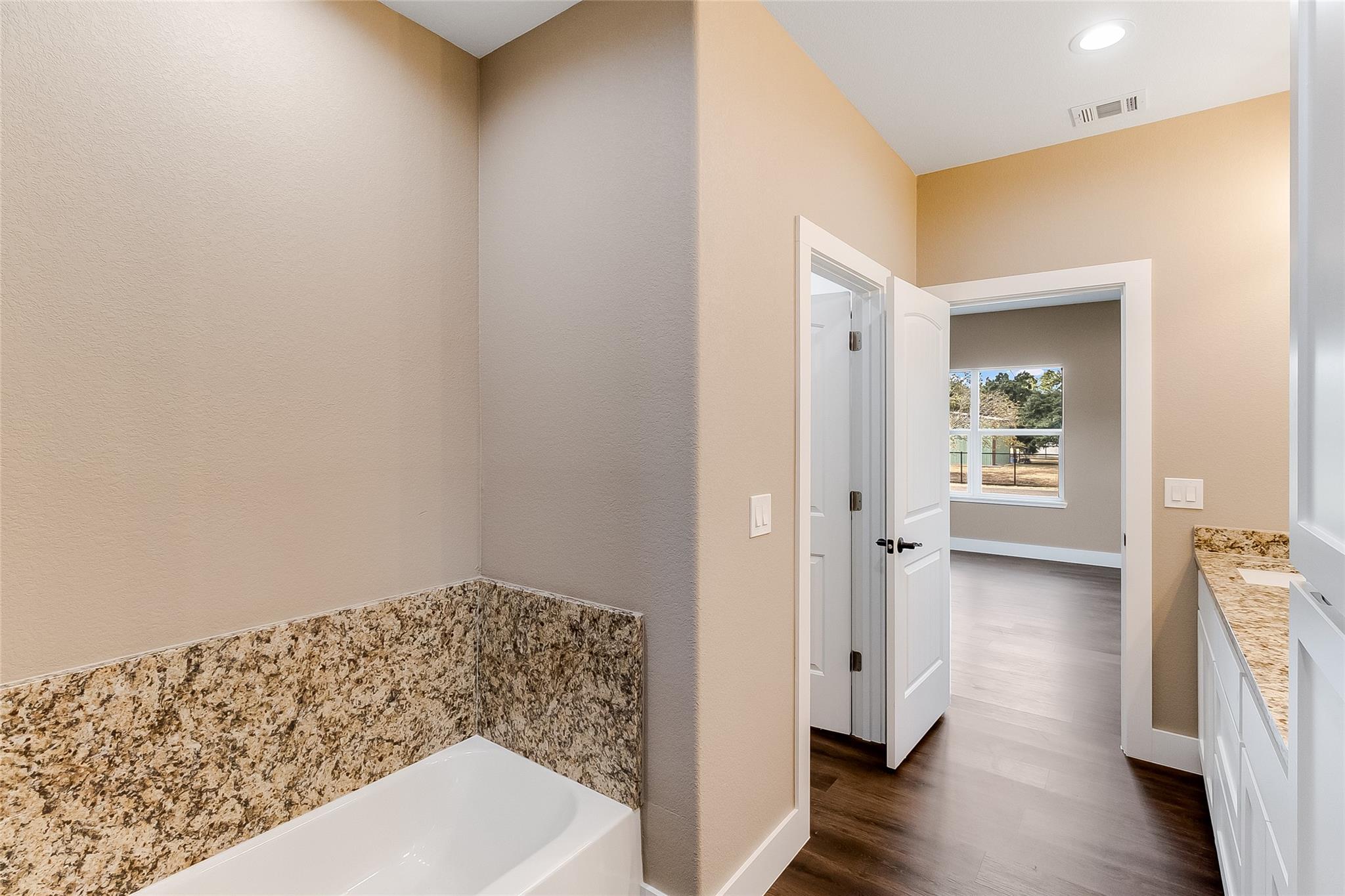 427 E Castleshoals Drive Granite Shoals TX 78654