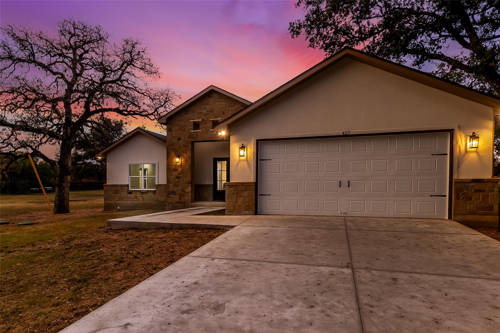 427 E Castleshoals Drive Granite Shoals TX 78654