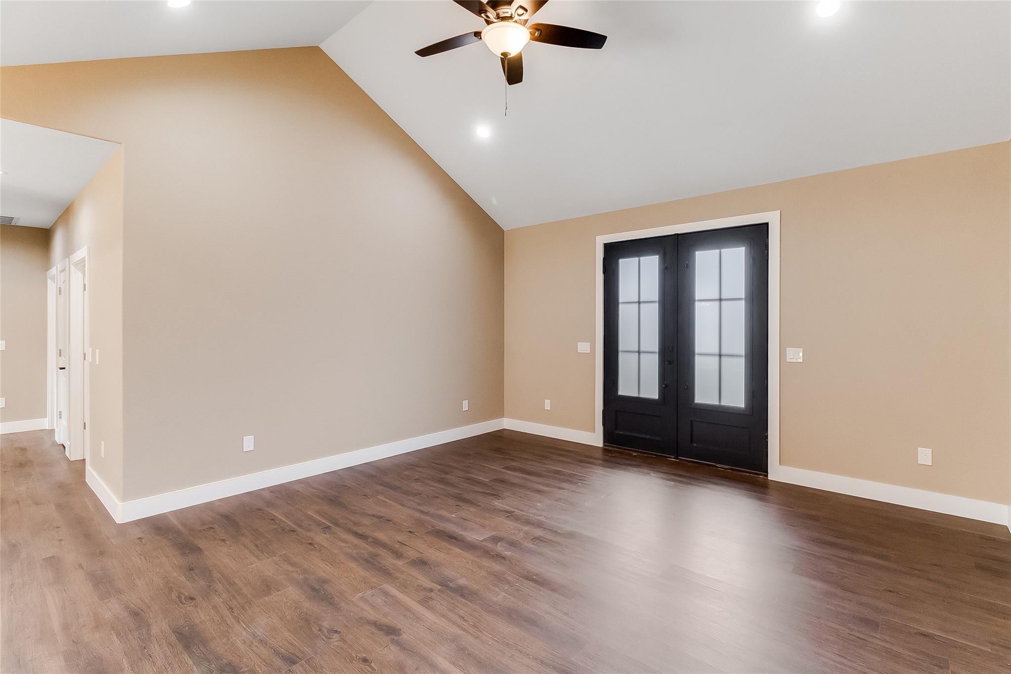427 E Castleshoals Drive Granite Shoals TX 78654