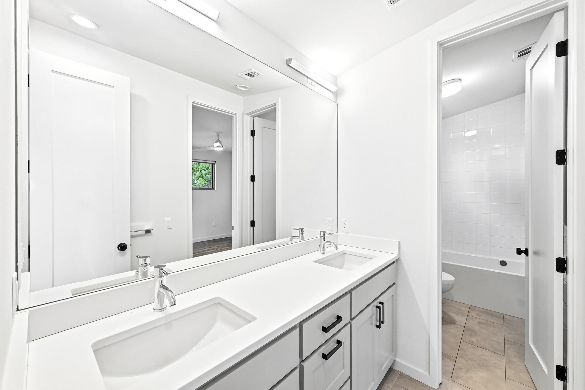 1609 Bauerle Avenue Austin TX 78704