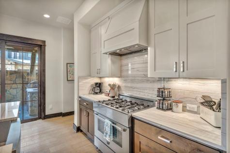 19404 Bold Venture Drive Spicewood TX 78669