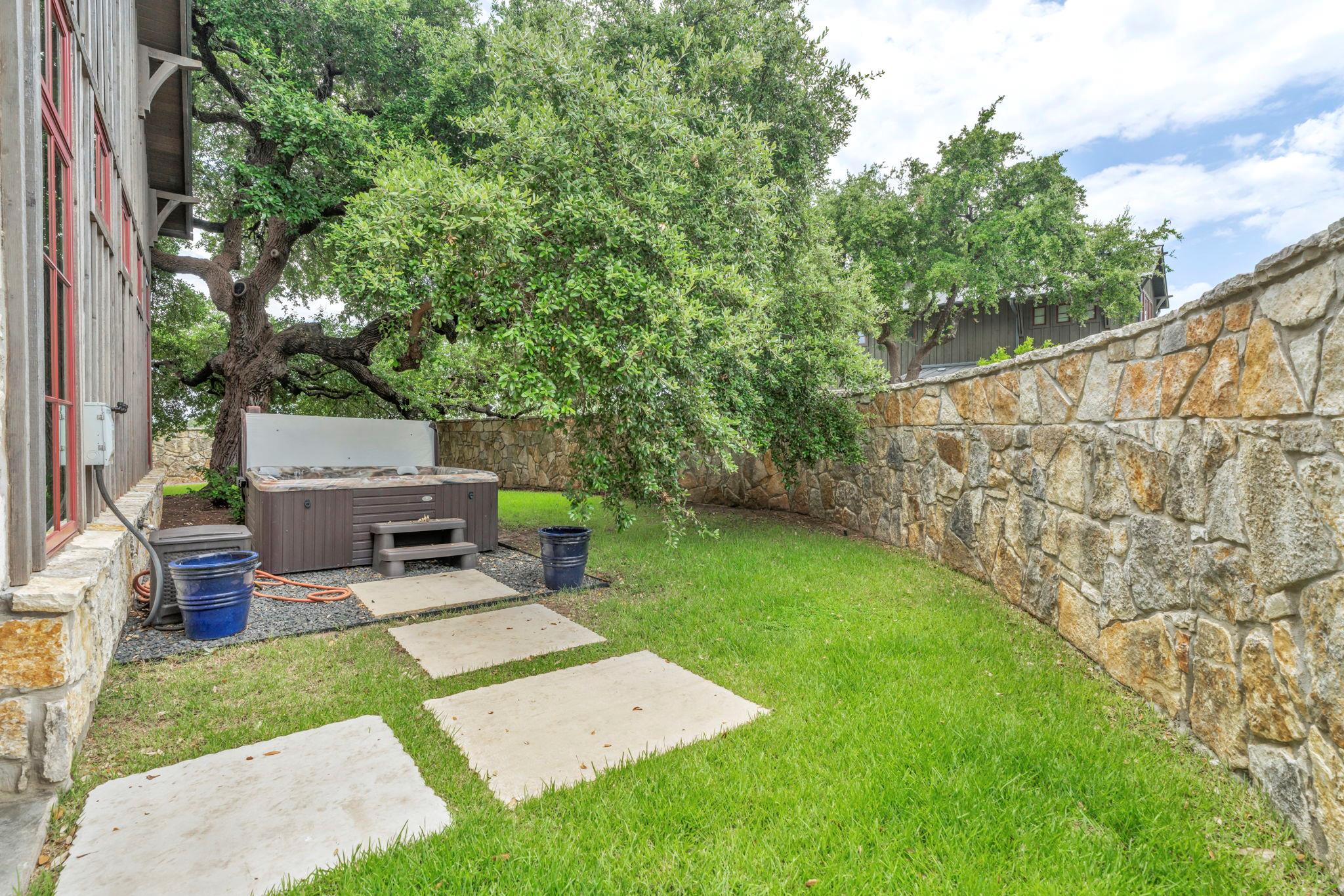 19404 Bold Venture Drive Spicewood TX 78669