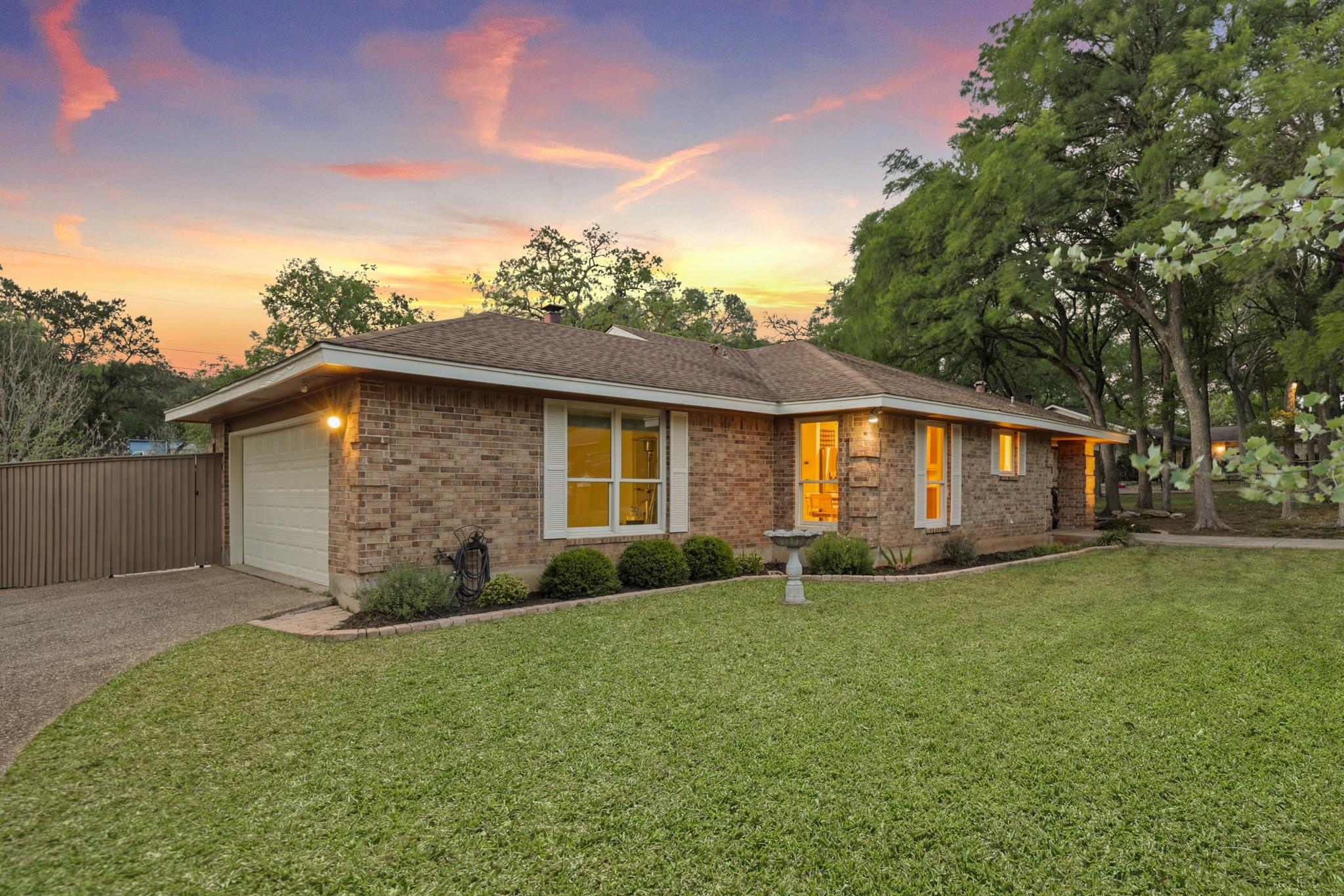 8804 Collingwood Drive Austin TX 78748