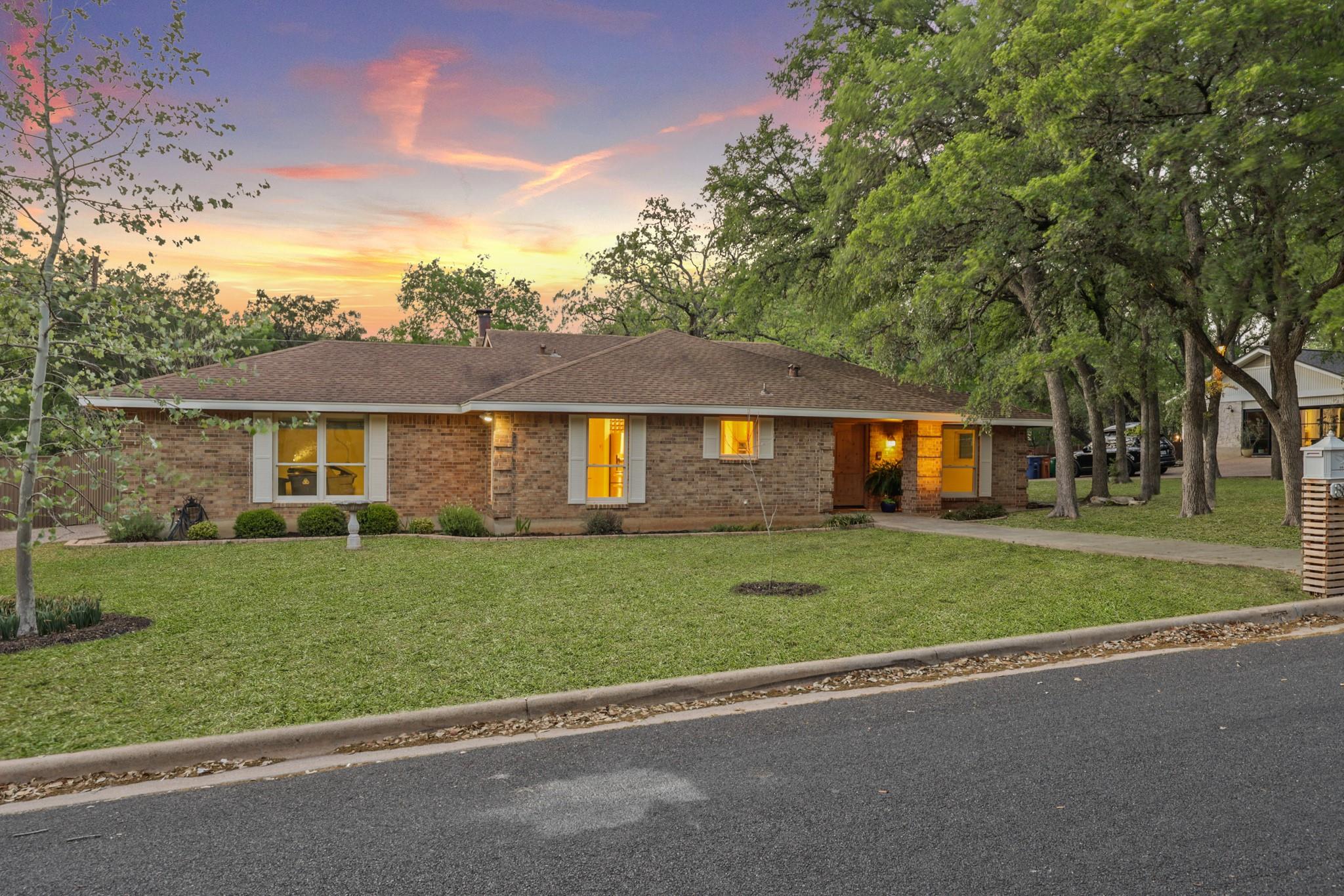 8804 Collingwood Drive Austin TX 78748