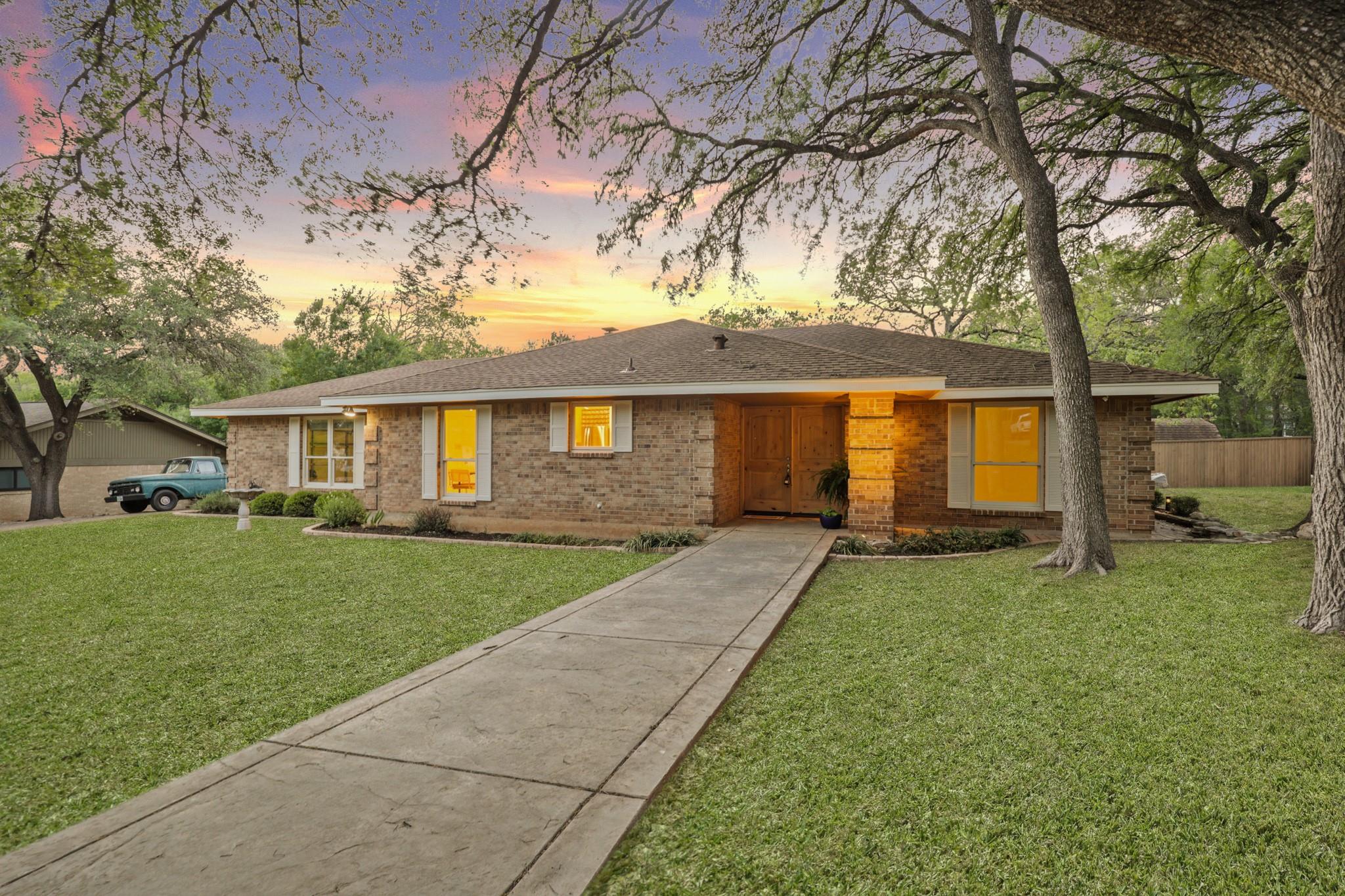 8804 Collingwood Drive Austin TX 78748