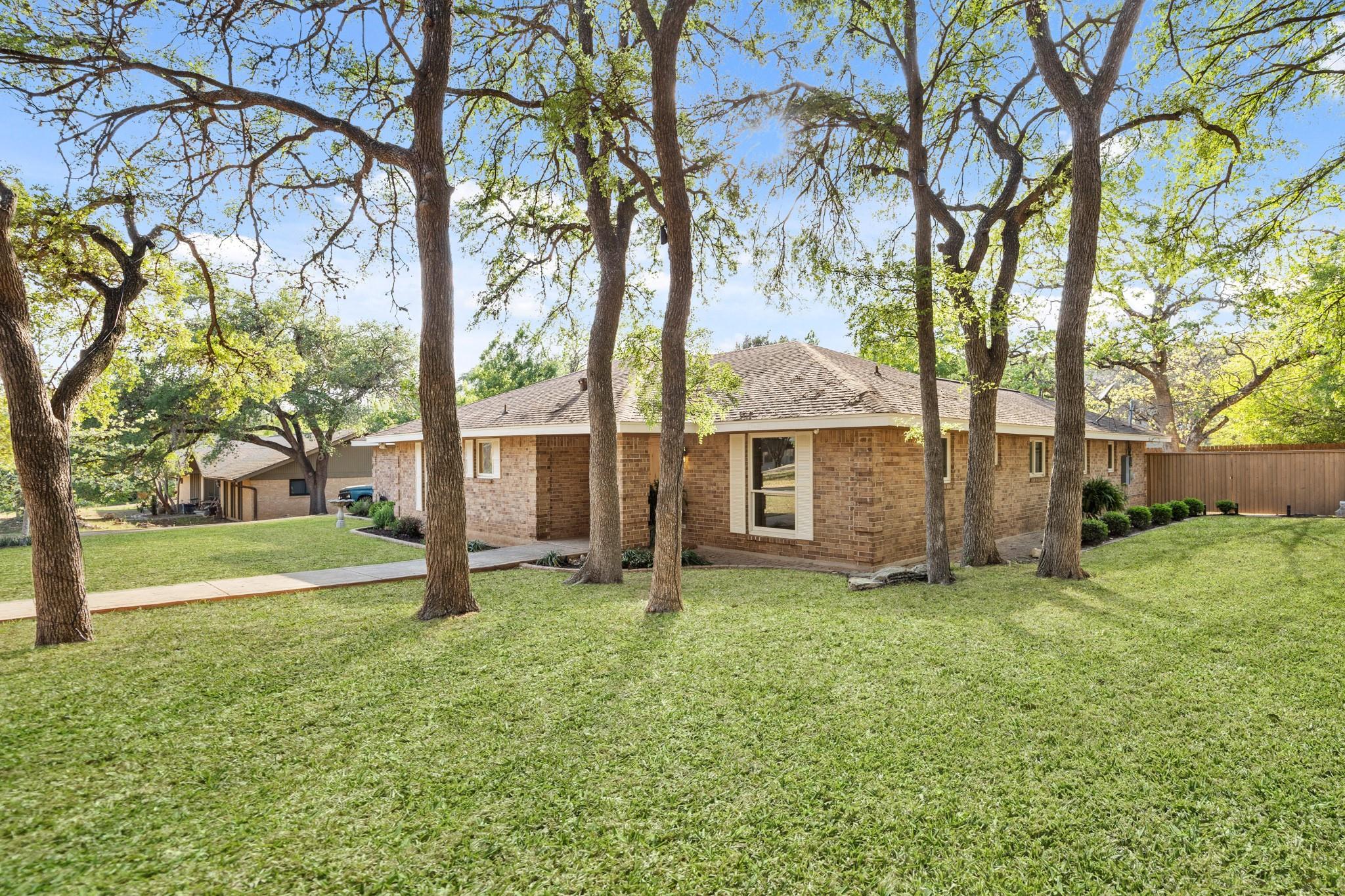 8804 Collingwood Drive Austin TX 78748