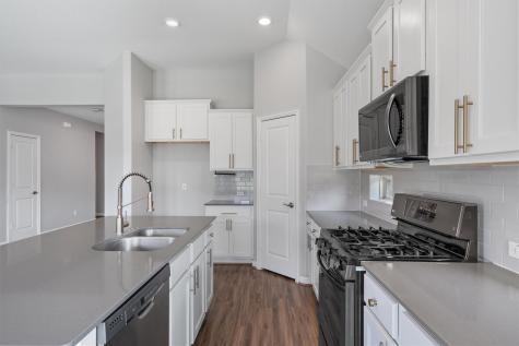 708 Hereford Loop Hutto TX 78634