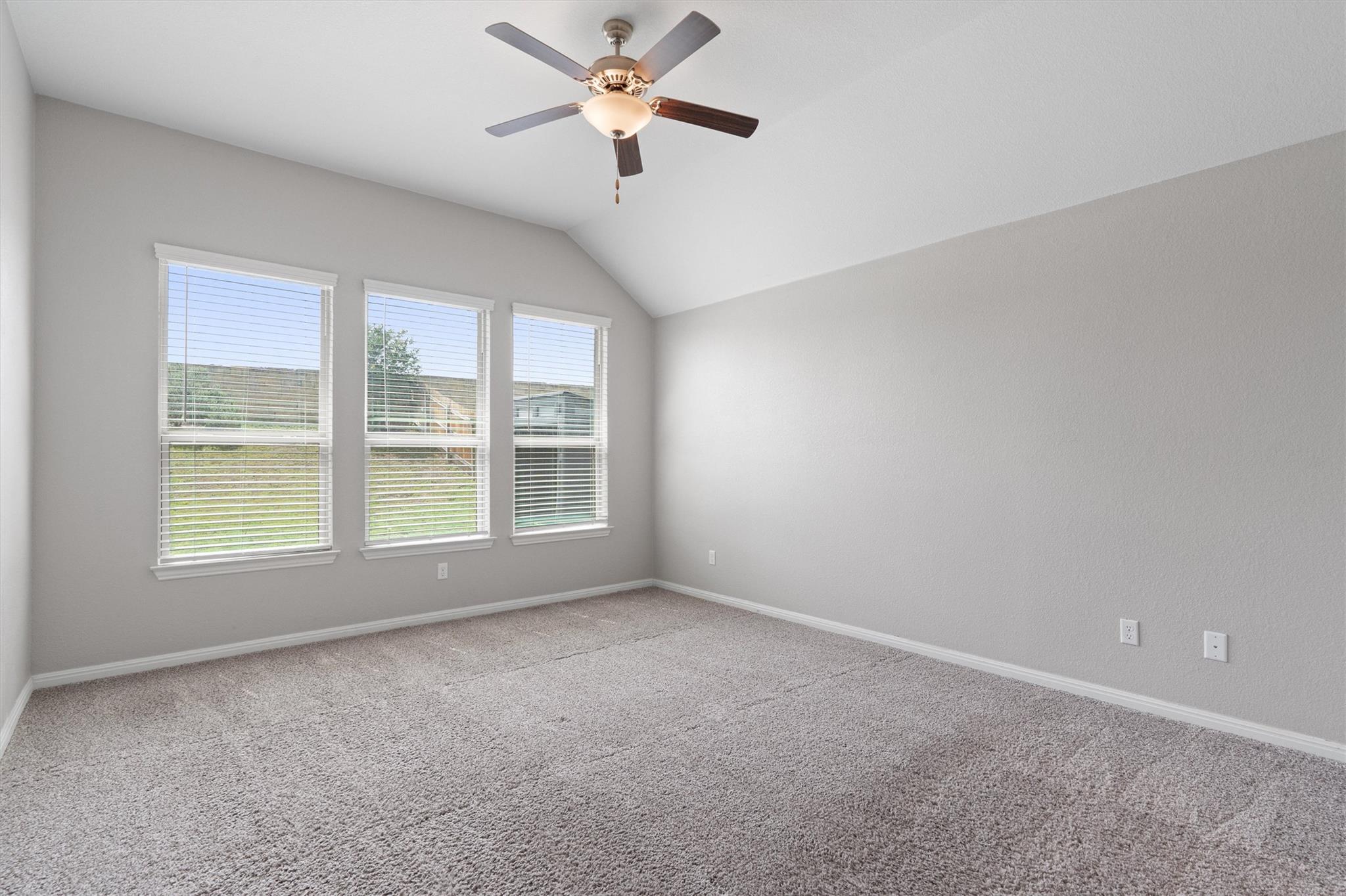 708 Hereford Loop Hutto TX 78634
