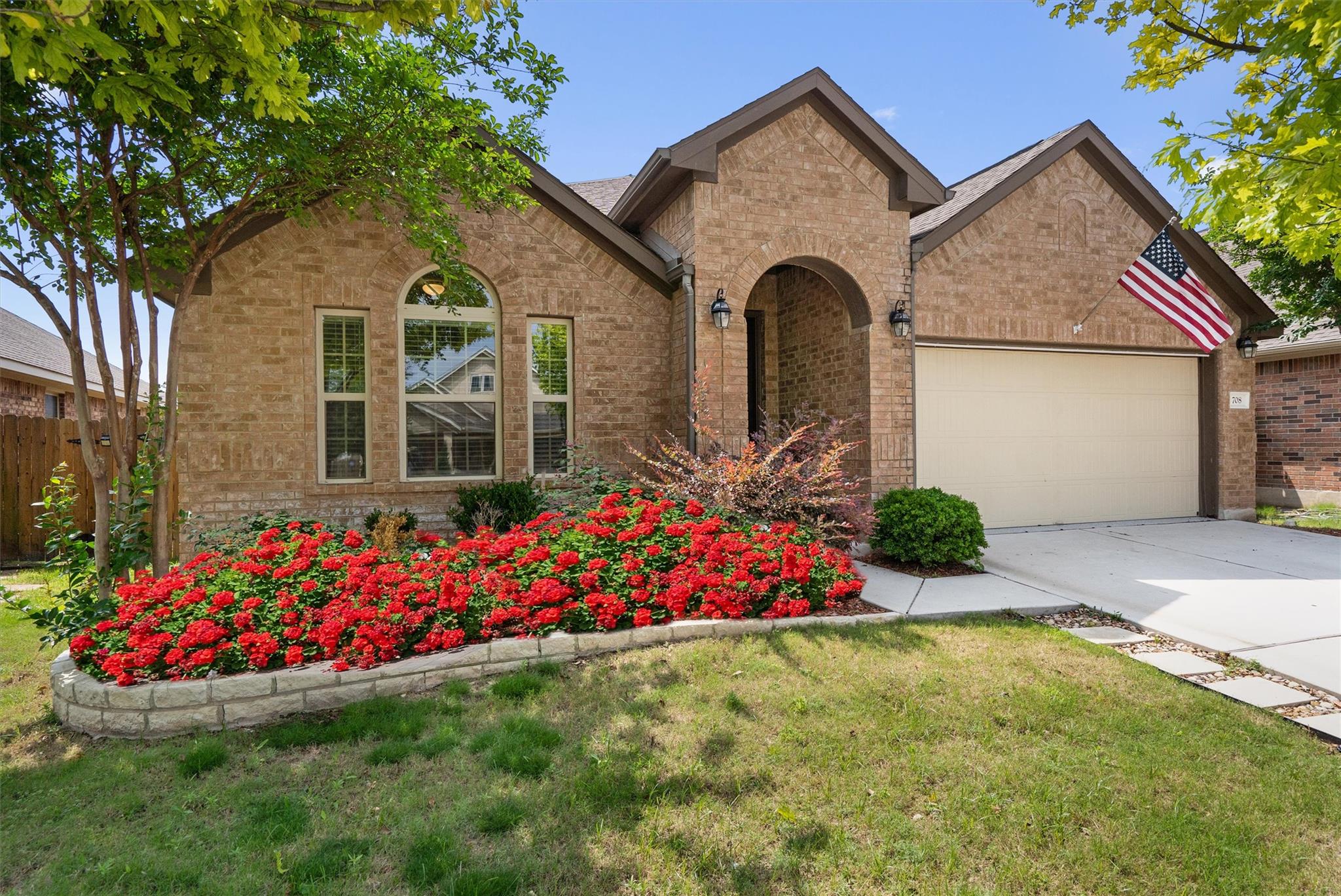 708 Hereford Loop Hutto TX 78634