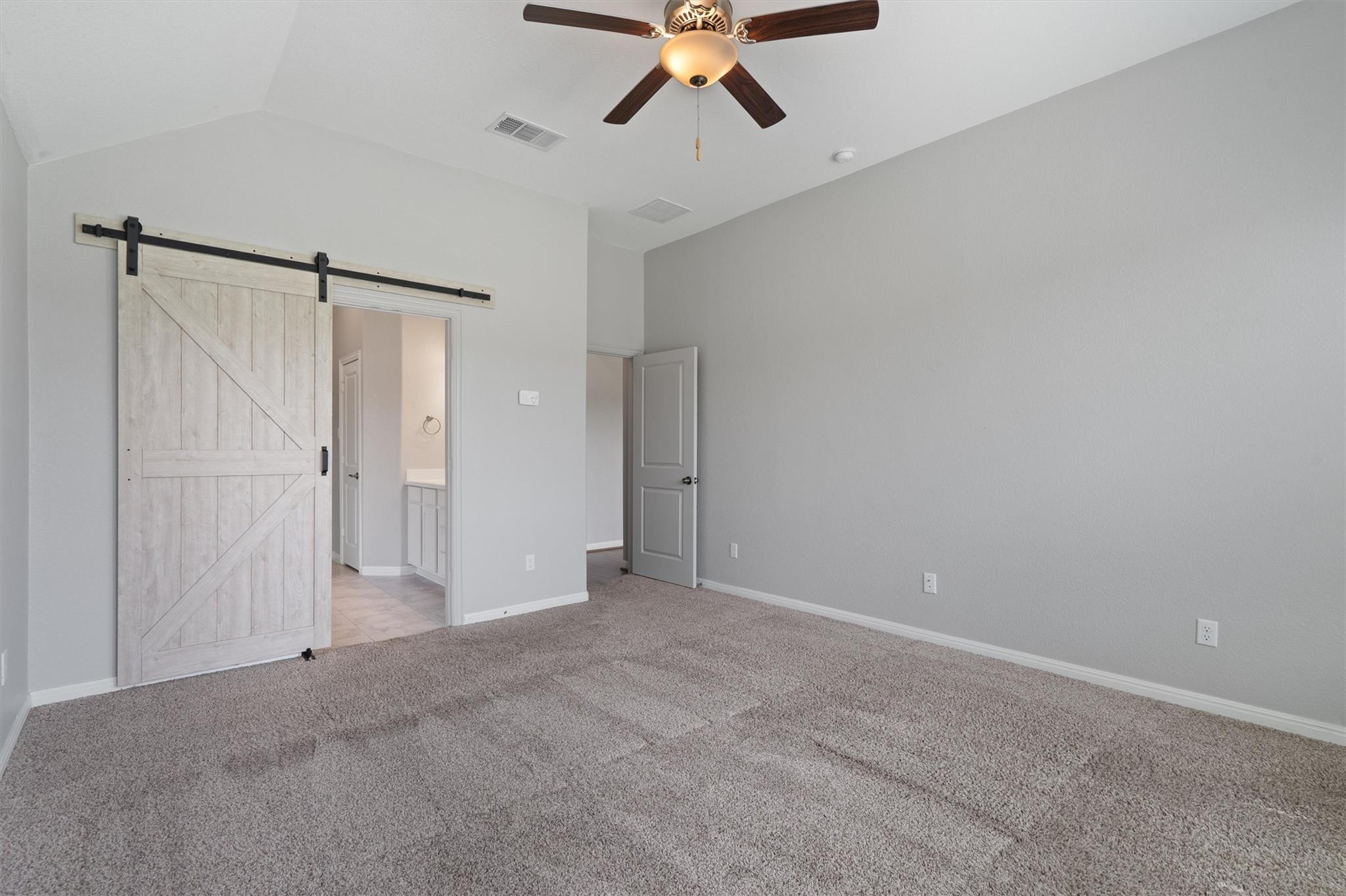 708 Hereford Loop Hutto TX 78634