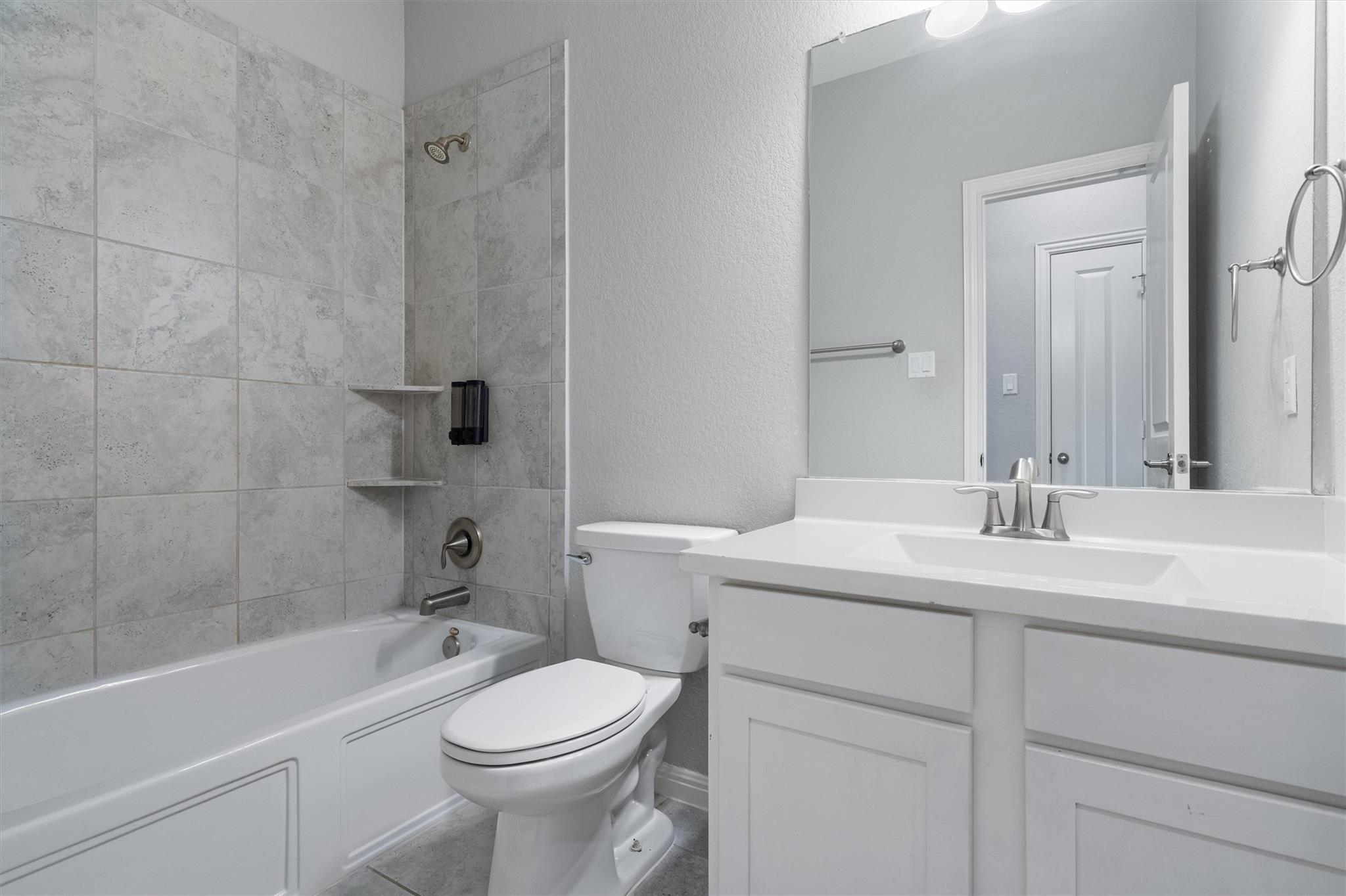 708 Hereford Loop Hutto TX 78634