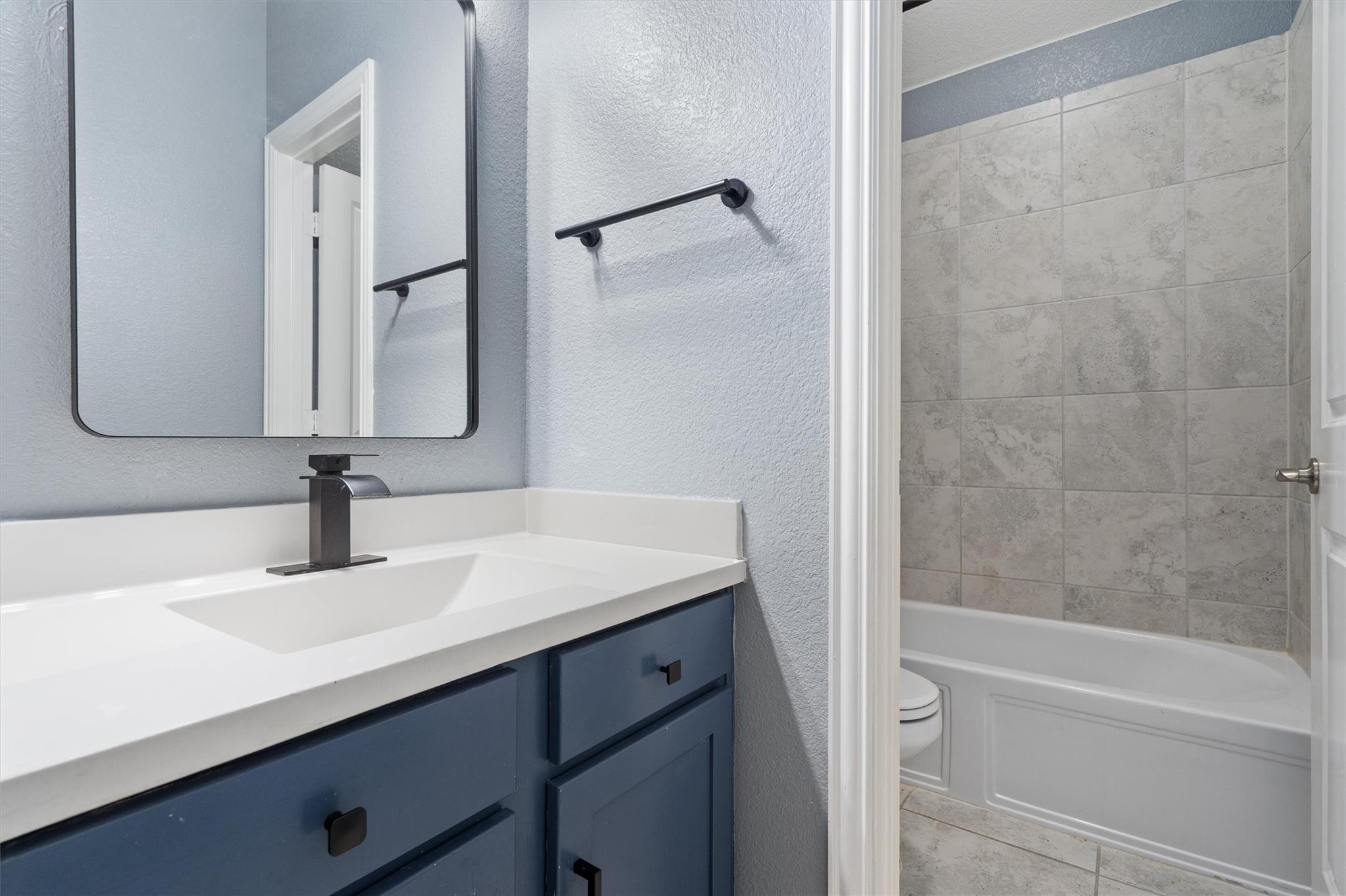 708 Hereford Loop Hutto TX 78634