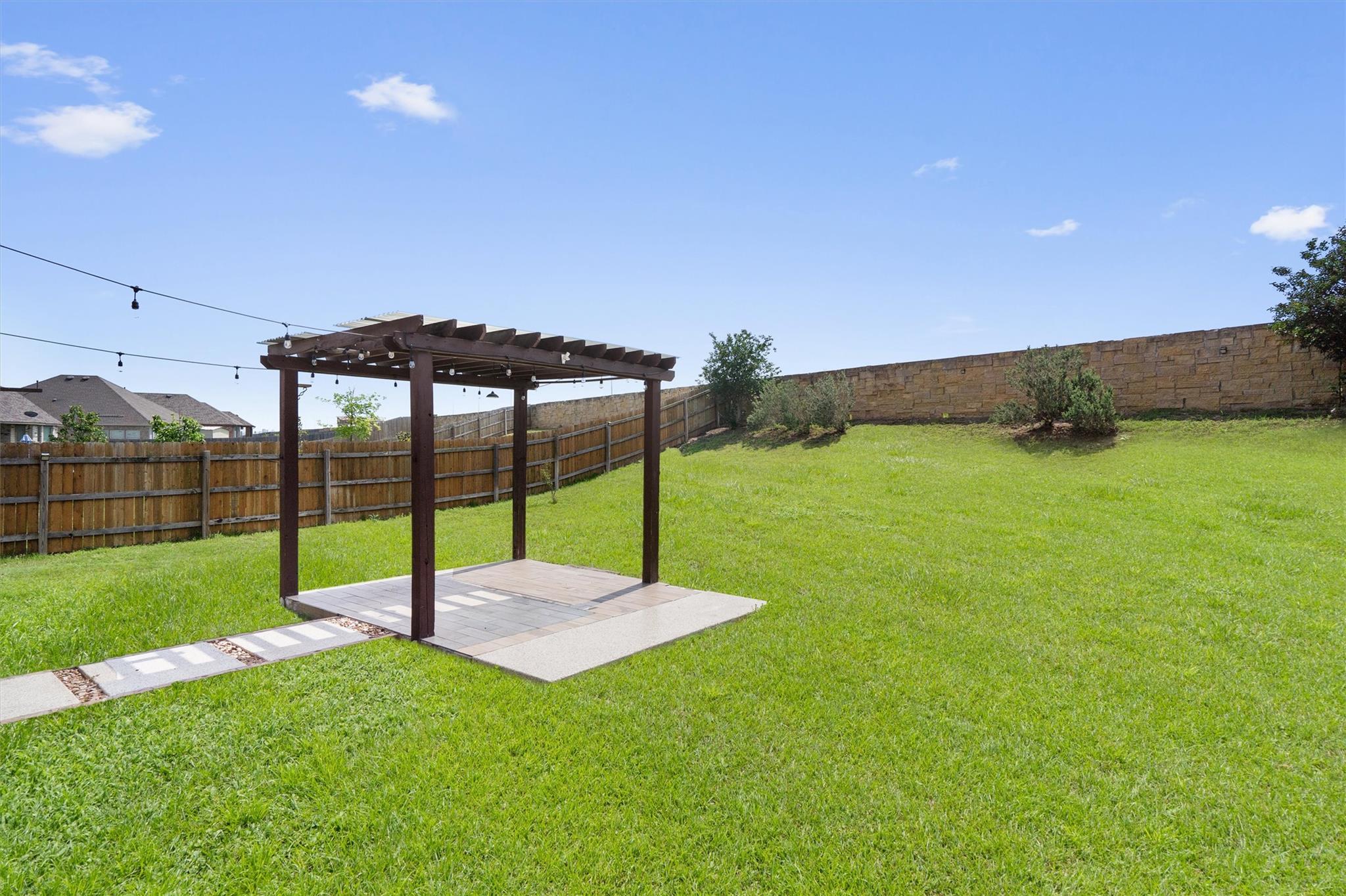 708 Hereford Loop Hutto TX 78634