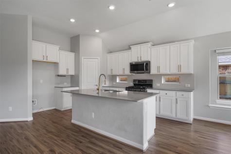 708 Hereford Loop Hutto TX 78634