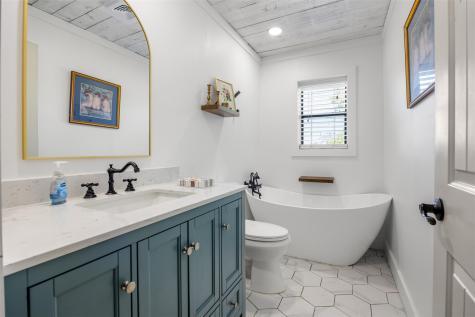 1071 Rolling Hills Drive Wimberley TX 78676