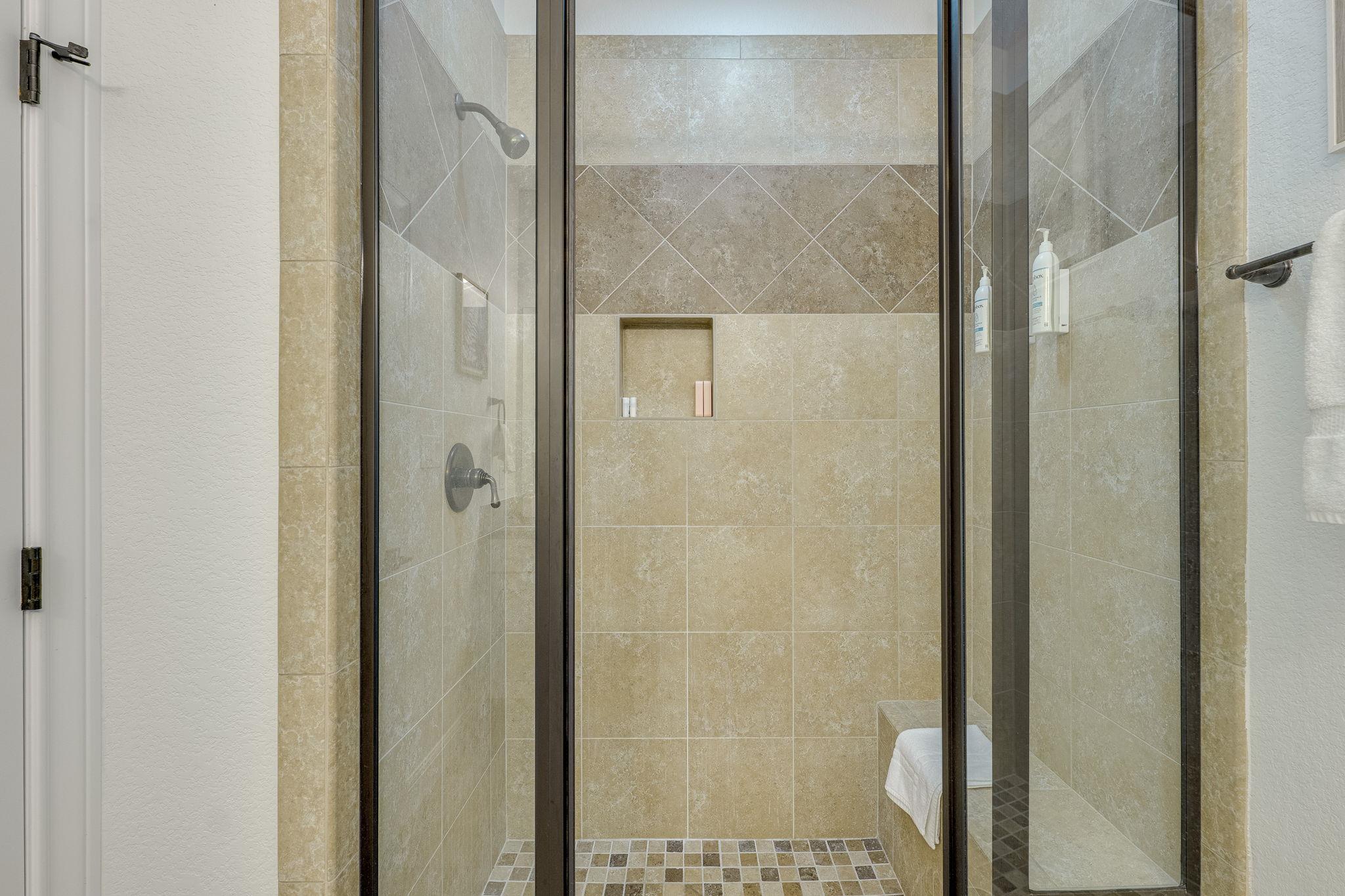 433 Venture Boulevard S Point Venture TX 78645