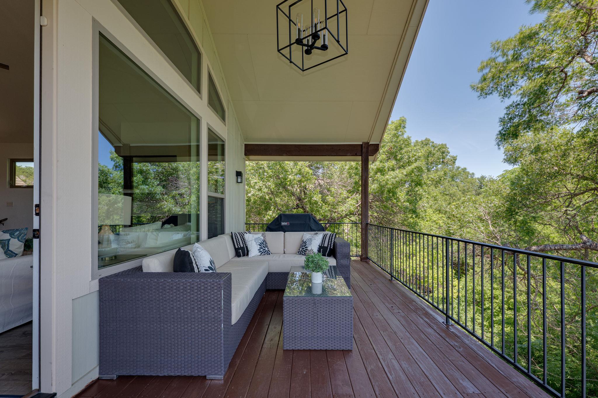 433 Venture Boulevard S Point Venture TX 78645
