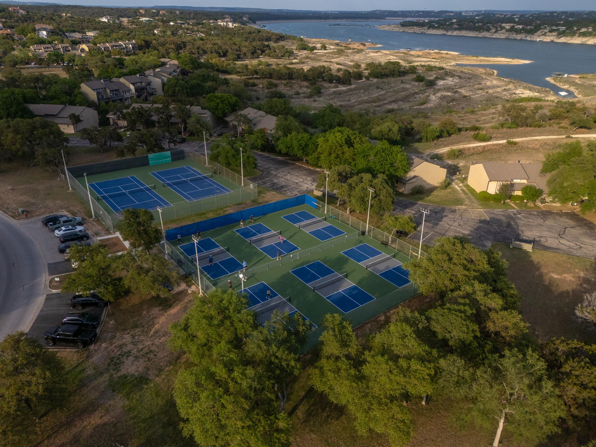 433 Venture Boulevard S Point Venture TX 78645
