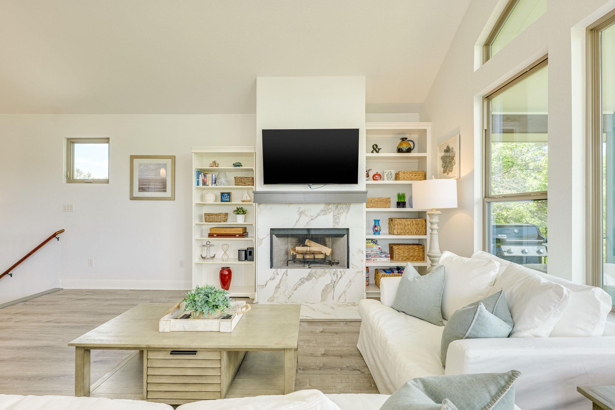 433 Venture Boulevard S Point Venture TX 78645