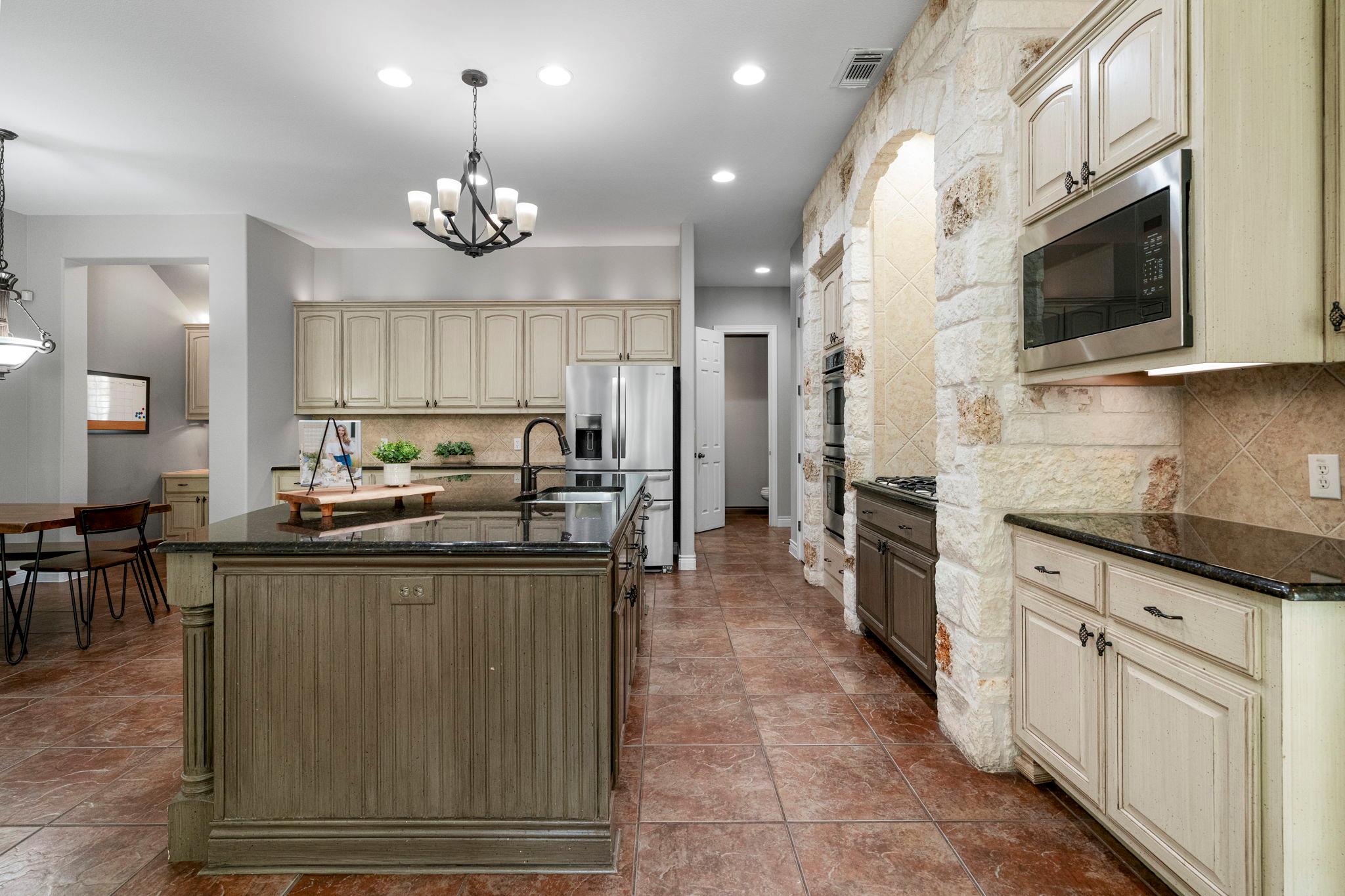 241 Granite Lane Austin TX 78737