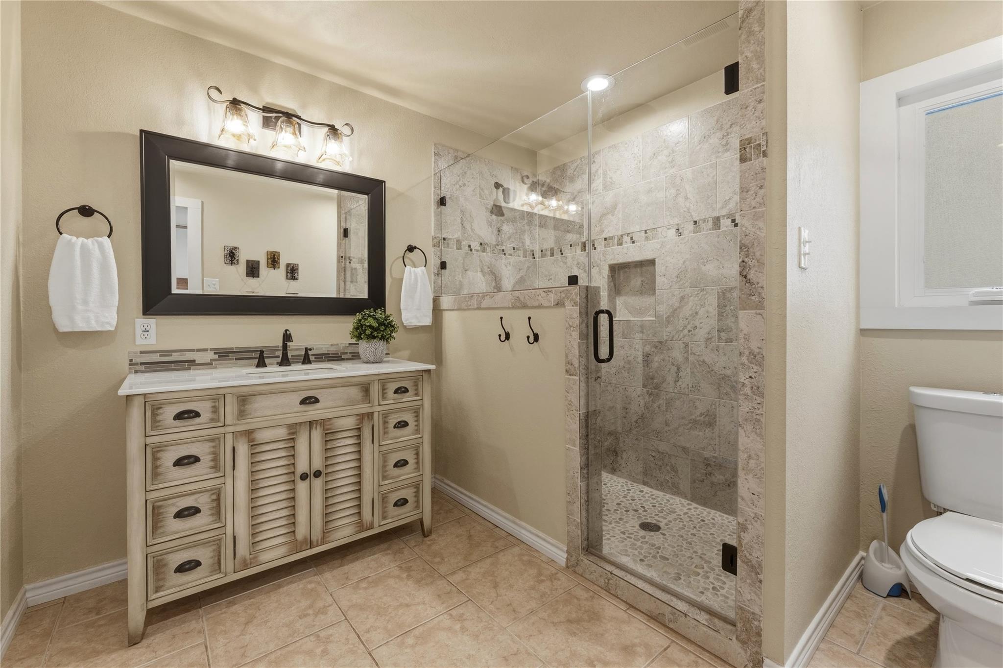 833 Sandy Mountain Drive Llano TX 78643
