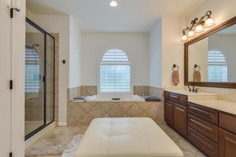 14 Torrington Lane The Hills TX 78738